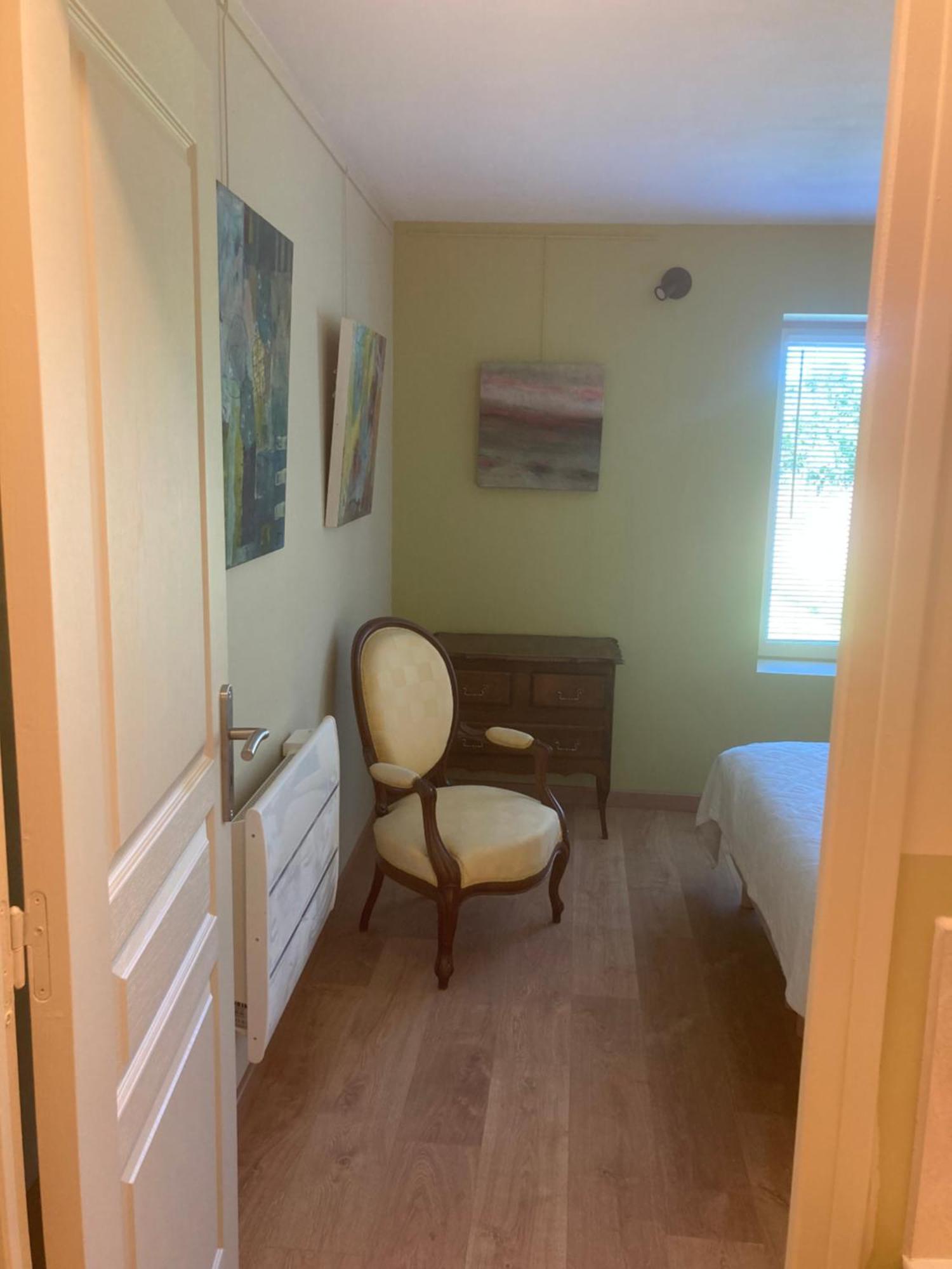 Chez Anne - Chambre Avec Salle De Bain Privative Menetou-Couture Екстер'єр фото